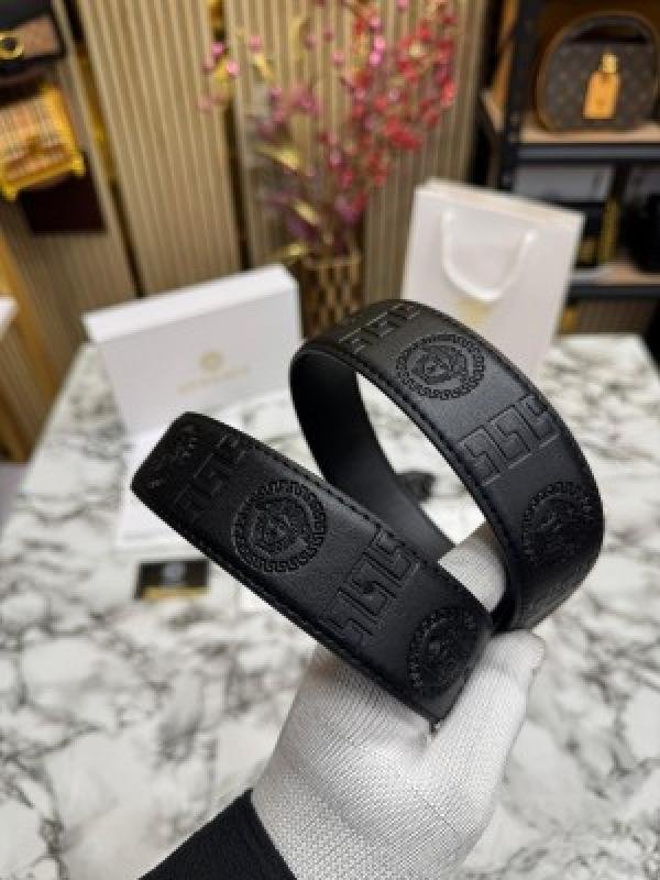 Versace BELT COMBO PREMIUM QUALITY WITH OG BOX DUST BAG CARRY BAG VE NO 1 | Premium Accessories - Image 9