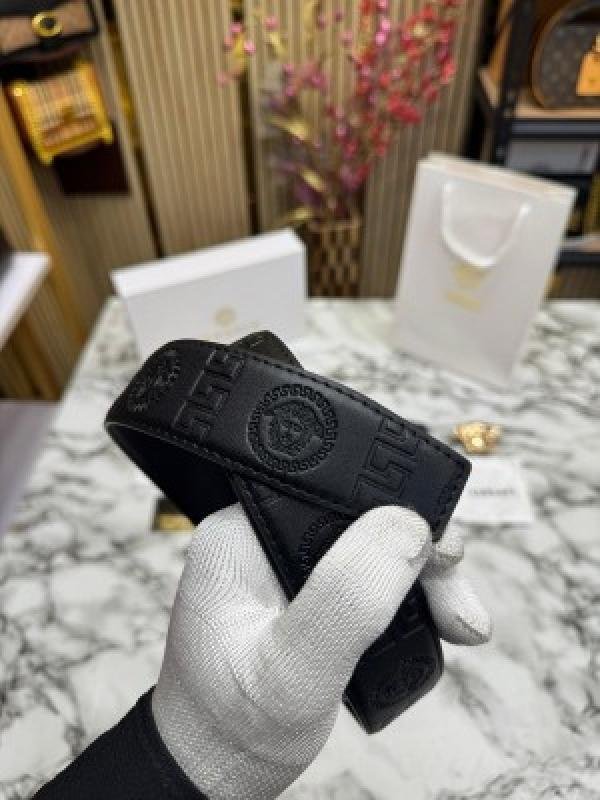 Versace BELT COMBO PREMIUM QUALITY WITH OG BOX DUST BAG CARRY BAG VE NO 1 | Premium Accessories - Image 6