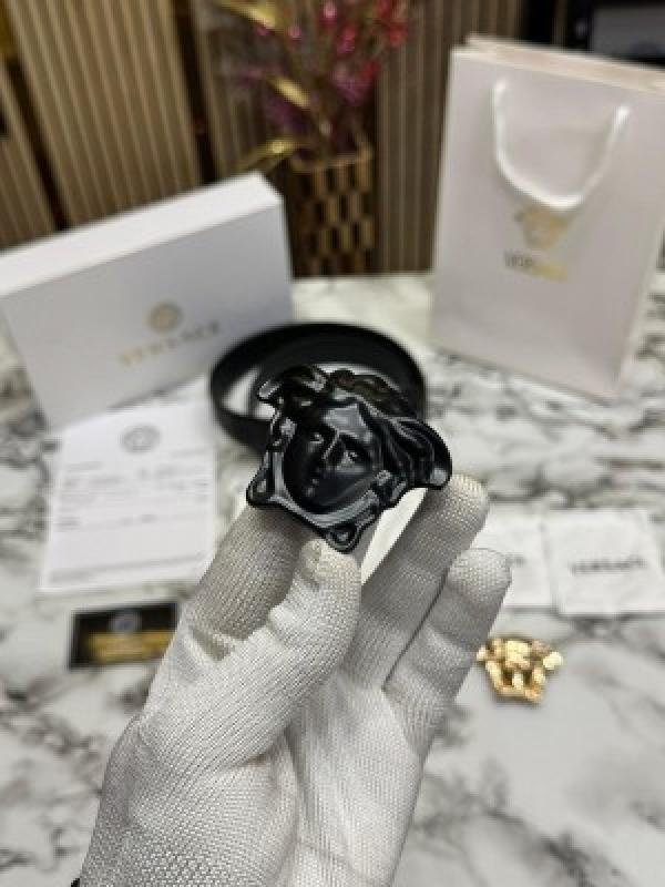 Versace BELT COMBO PREMIUM QUALITY WITH OG BOX DUST BAG CARRY BAG VE NO 1 | Premium Accessories - Image 5
