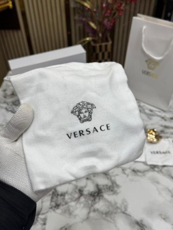 Versace BELT COMBO PREMIUM QUALITY WITH OG BOX DUST BAG CARRY BAG VE NO 1 | Premium Accessories - Image 4