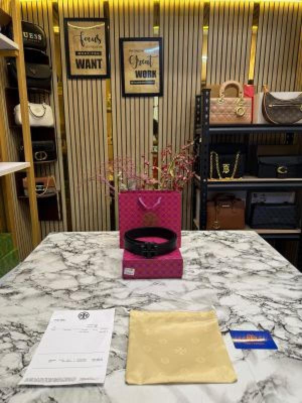 Tory Burch Black Leather Belt with Signature Logo Buckle Includes box dust bag and carry bag (19-2) | Premium Accessories