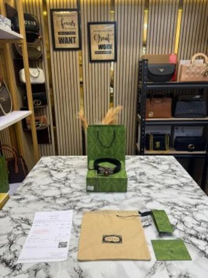 Gucci Bee Buckle Belt With Box Dust Bag And Carry Bag - Best Price Online - Style 1 - Bootery - Image 2