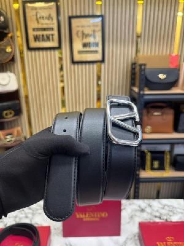 Valentino Garavani Vlogo Buckle Signature Belt - Image 3