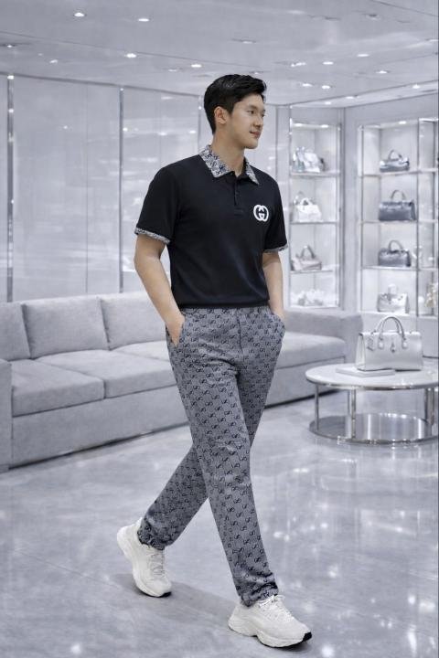 Gucci Imported Monogram Print Super Premium Black Track Suit With Brand Carry Bag F3569-BL | Premium Clothing - Image 7