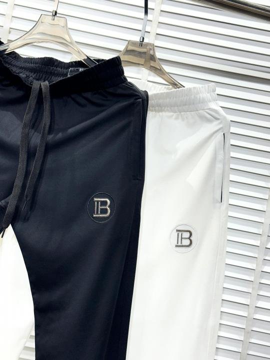 Balmain Paris White Imported Premium Track Suit With Brand Carry Bag F2573-WH | Premium Clothing - Image 3