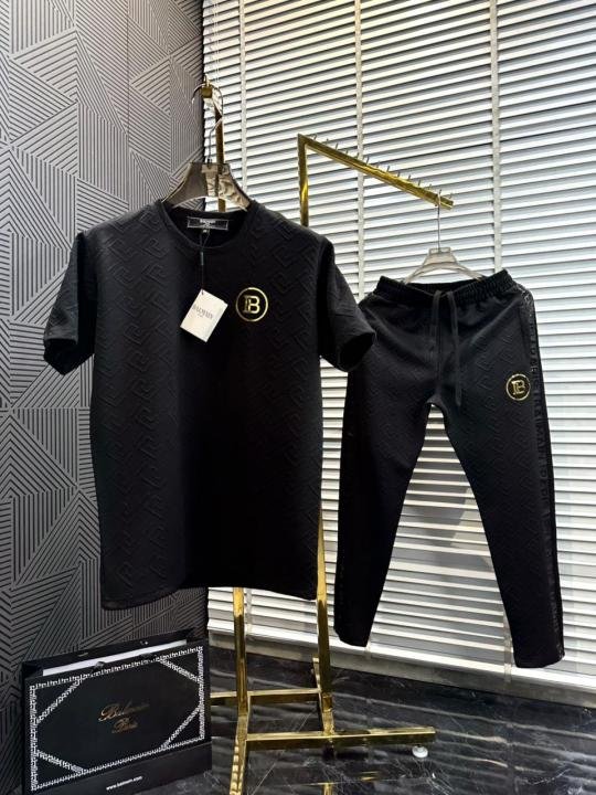 Balmain Paris Black Imported Embossed Print Premium Track Suit Brand Carry Bag Packing F3647-BL | Premium Clothing - Image 8