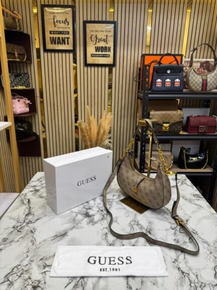 Guess Signature Crescent Hobo Shoulder Bag With Gold Chain - Best Price Online - Style 4 - Bootery