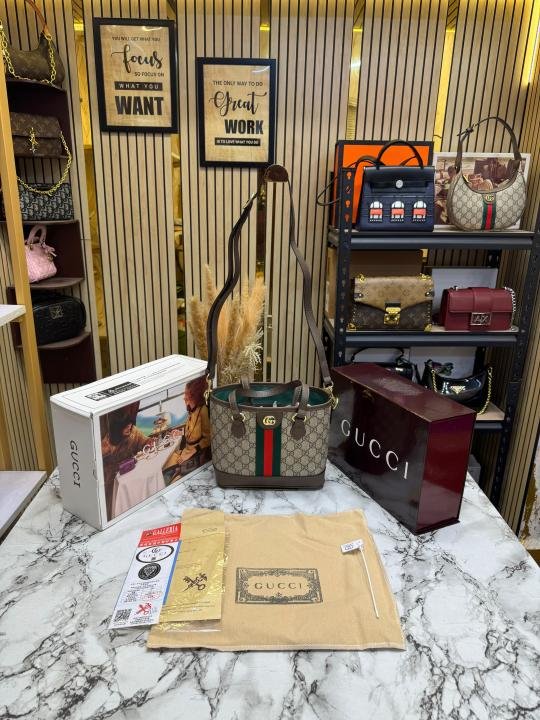 Gucci GG Supreme Tote Bag With Double Og Box And Dust Bag (836848) | Premium Accessories