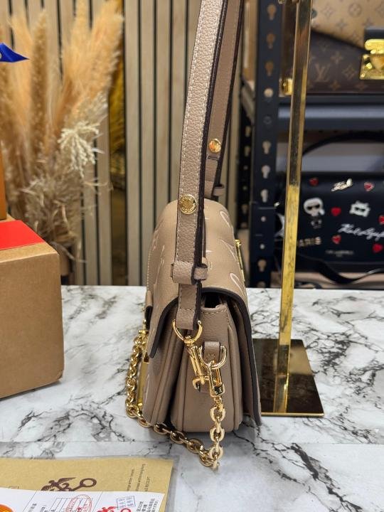 Louis Vuitton Pochette Metis Reverse Monogram Mini Bag With Double Og Box And Dust Bag (M24246-khaki) | Premium Accessories - Image 3