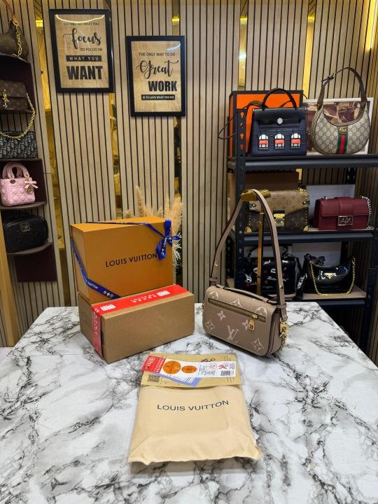 Louis Vuitton Pochette Metis Reverse Monogram Mini Bag With Double Og Box And Dust Bag (M24246-khaki) | Premium Accessories - Image 2