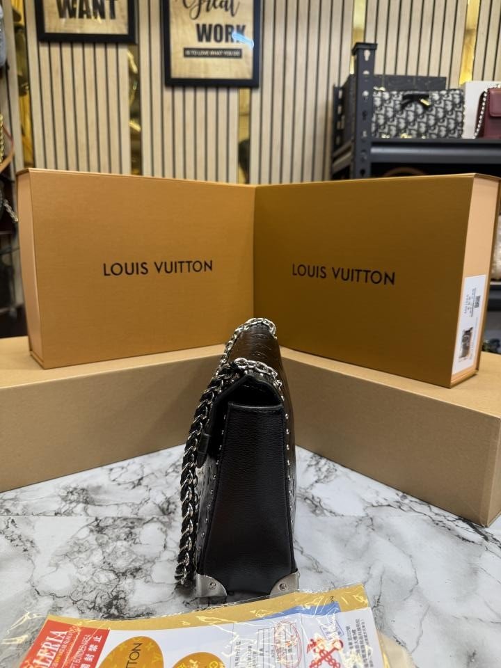 Louis Vuitton Pochette Metis Monogram Chain Shoulder Bag (Black) | Premium Accessories - Image 3