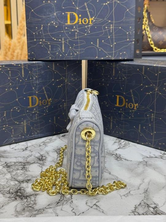Christian Dior Oblique Jacquard Bow Chain Crossbody Bag (2800-Gray) | Premium Accessories - Image 3