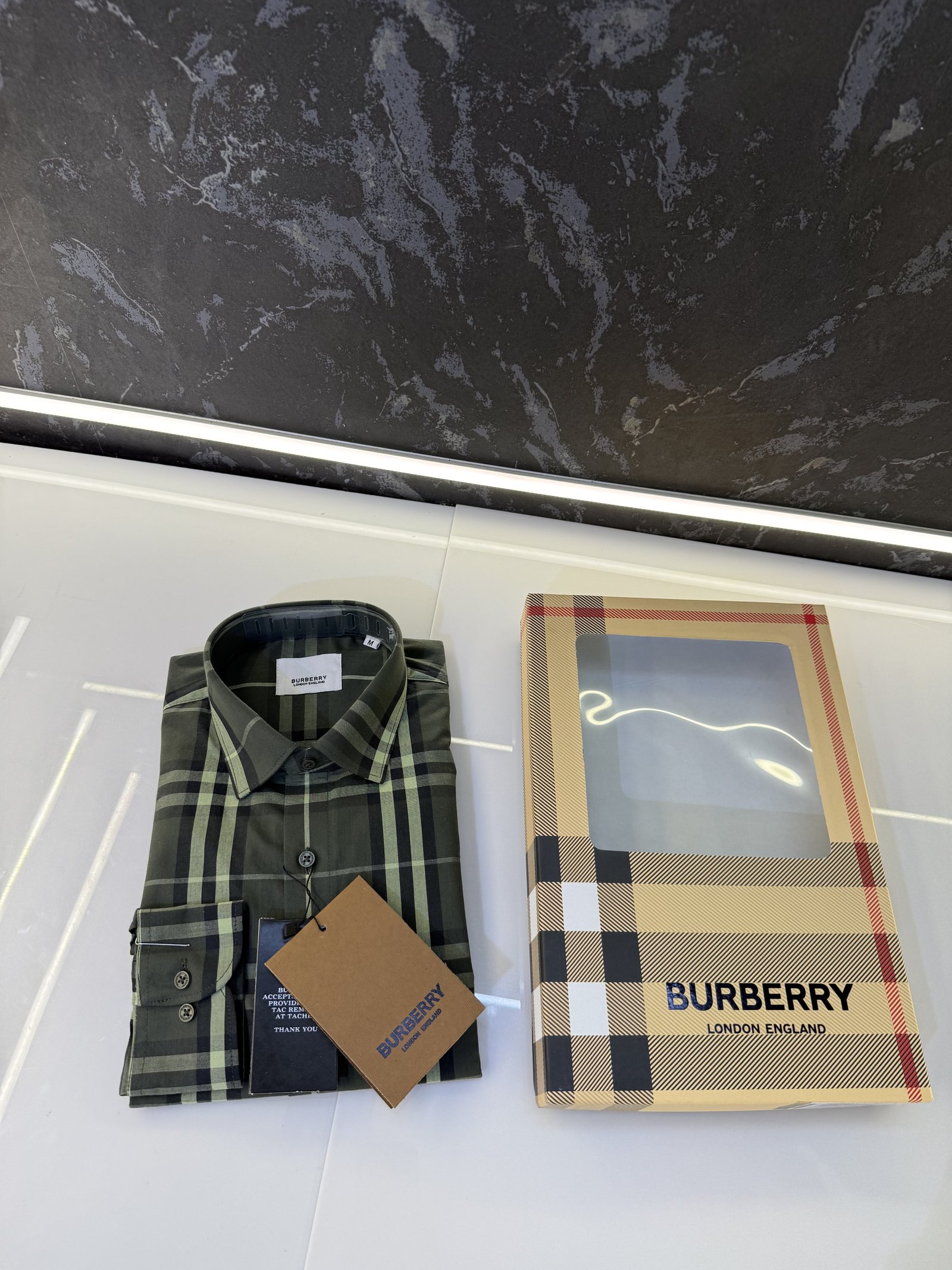 Burberry Checks Premium Store article Shirt with Original Box - Image 3