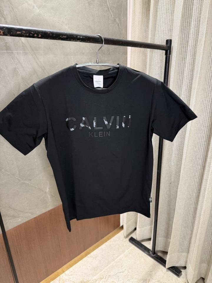 Sale CALVIN KLEI N BLACK ROUND NECK TSHIRT