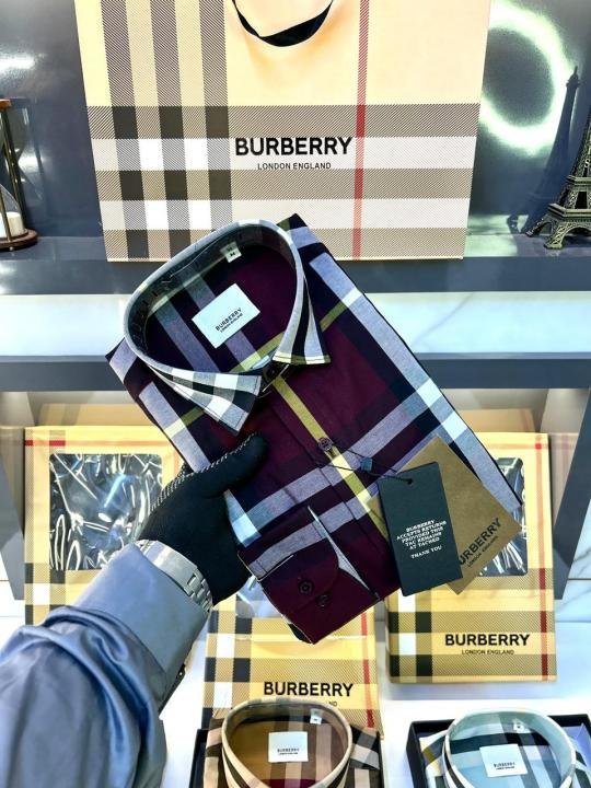 Burberry Maroon Checkered Casual Shirt for Men - Image 7