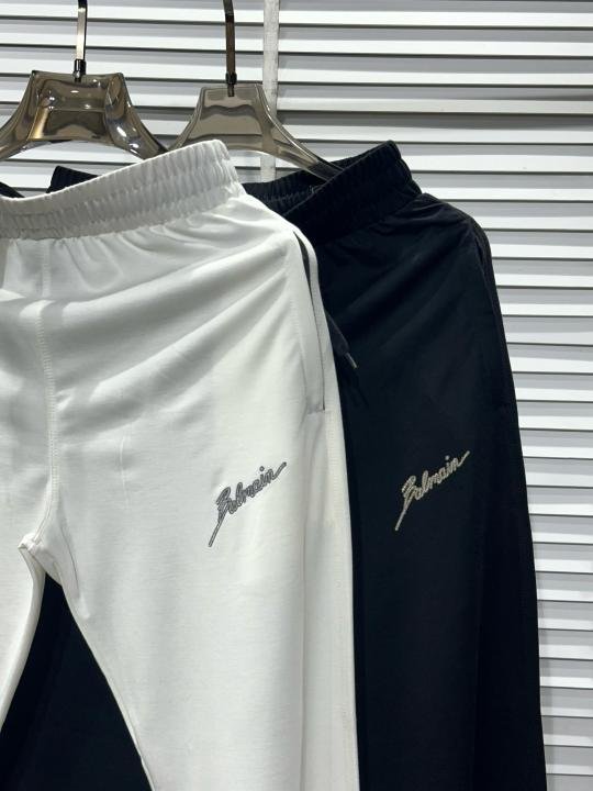 Balmain  Paris White Imported Premium Track Suit With Brand Carry Bag F2574-WH - Image 4