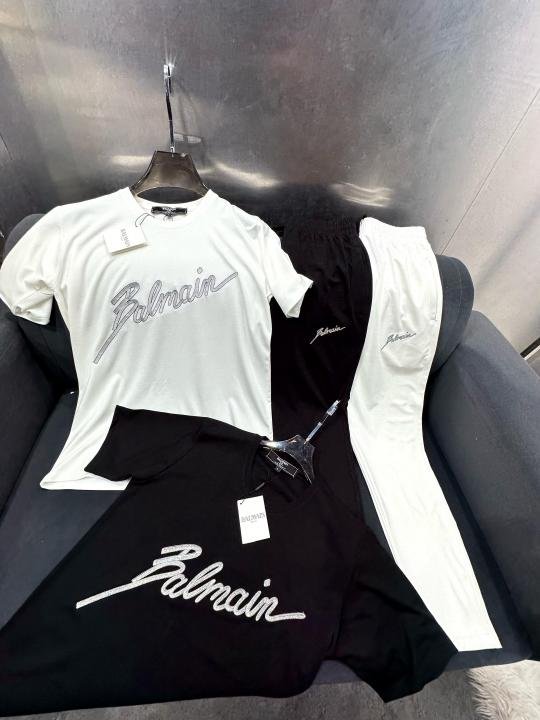 Balmain  Paris White Imported Premium Track Suit With Brand Carry Bag F2574-WH - Image 2