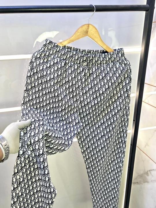Christian Dior Christian DiorWhite Imported Premium Track Suit With Brand Carry Bag F3395-WH - Image 5
