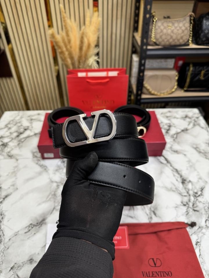 Valentino Garavani VLogo Buckle Signature Belt In Antique Brass Finish (18-3) | Premium Accessories - Image 4