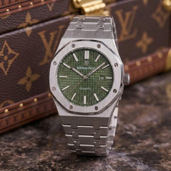 Audemars Piguet Royal Oak Quartz | Premium Watch - Image 1