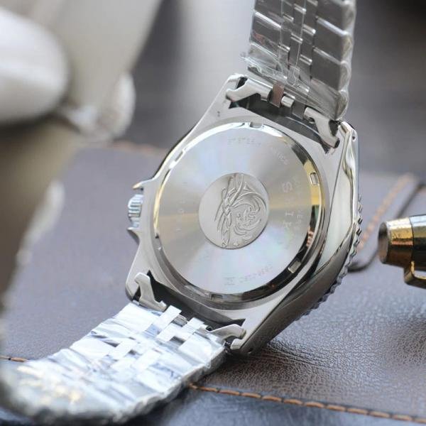 Seiko Prospex Diver SKX007 | Premium Watch - Image 3