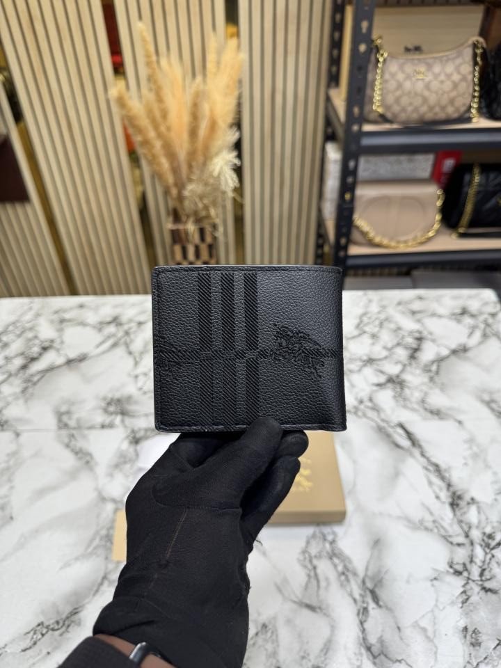 Buy Burberry Burberr Y London Check Leather Bifold Wallet Black Online in India - Bootery - Image 7