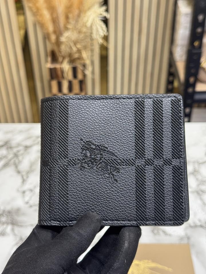 Buy Burberry Burberr Y London Check Leather Bifold Wallet Black Online in India - Bootery - Image 5