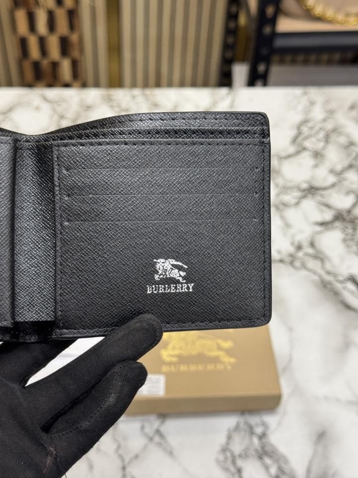 Buy Burberry Burberr Y London Check Leather Bifold Wallet Black Online in India - Bootery - Image 4