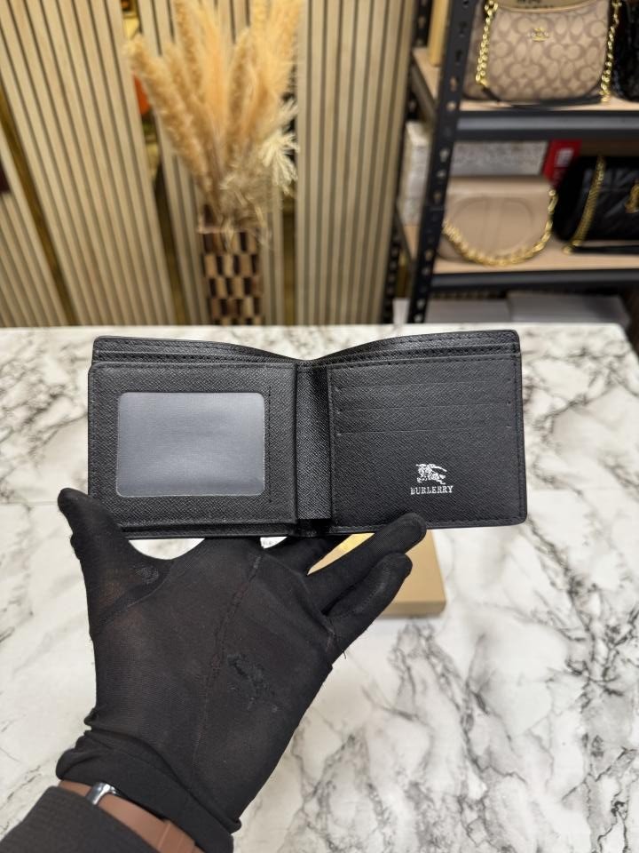 Buy Burberry Burberr Y London Check Leather Bifold Wallet Black Online in India - Bootery - Image 3