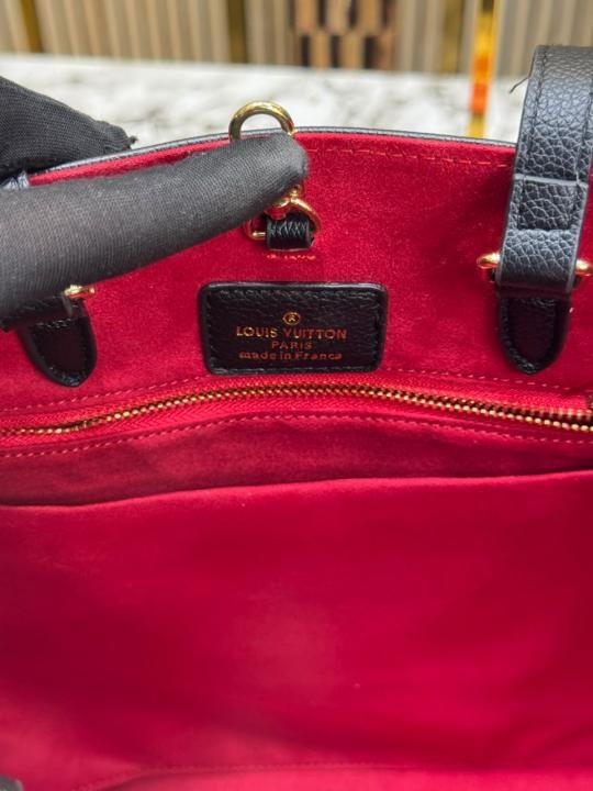 Louis Vuitton Onthego Mm Tote Bag With Dust Bag Price in India - Buy at Bootery - Image 7