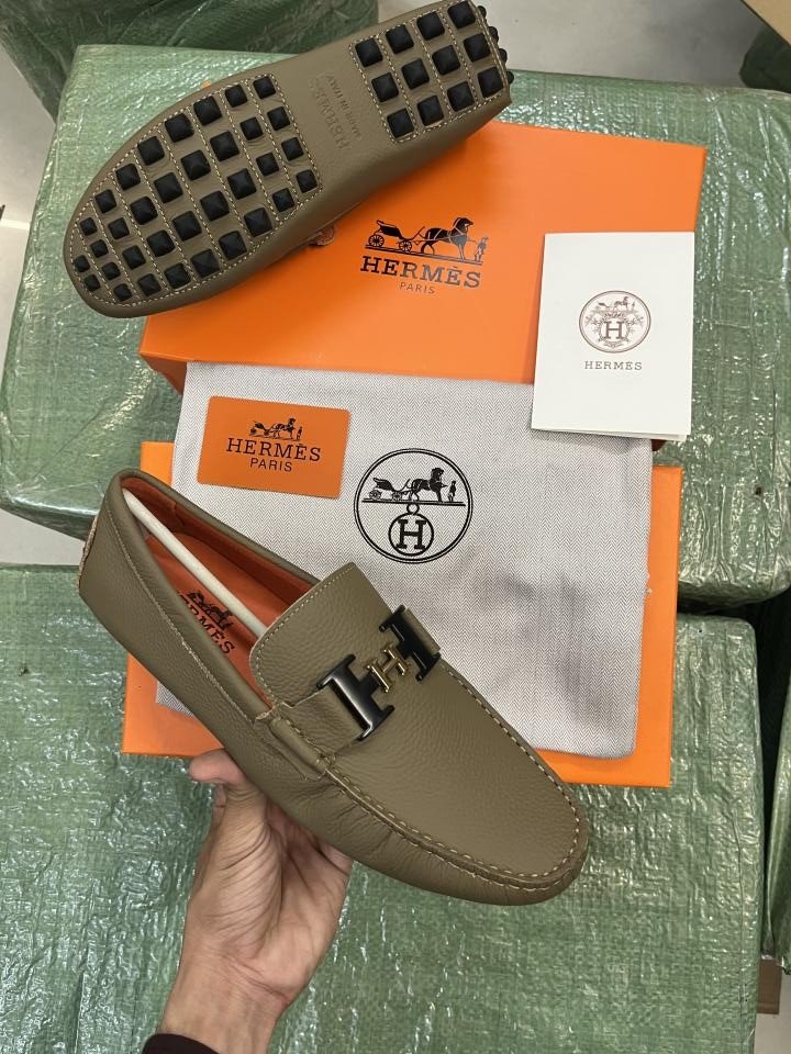 Hermes Small Buckle Premium Loafers Surplus Calf Leather Quality With All Accessories Hx007 Shoes Price in India - Buy at Bootery