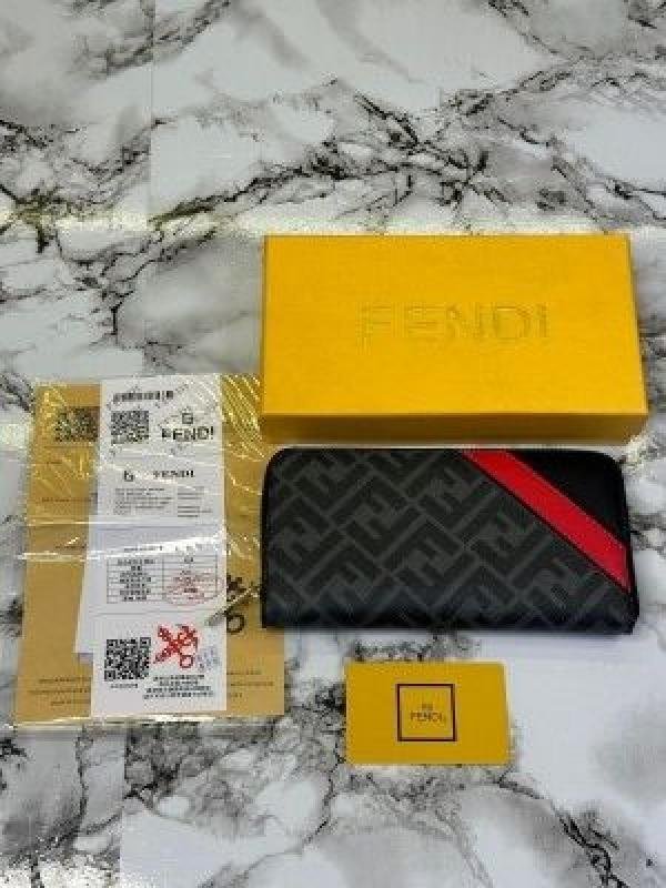 Fendi PREMIUM WALLET 1017 No On Box 3