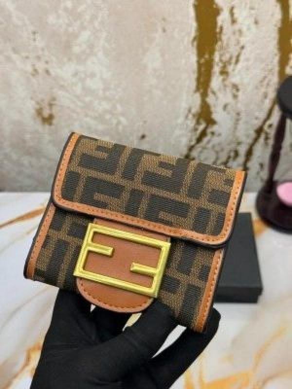Fendi Zucca Premium Tri-fold Wallet - Image 3