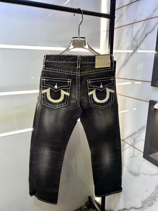 True Religion Super Premium Denim Jeans With Brand Box & Carry Bag