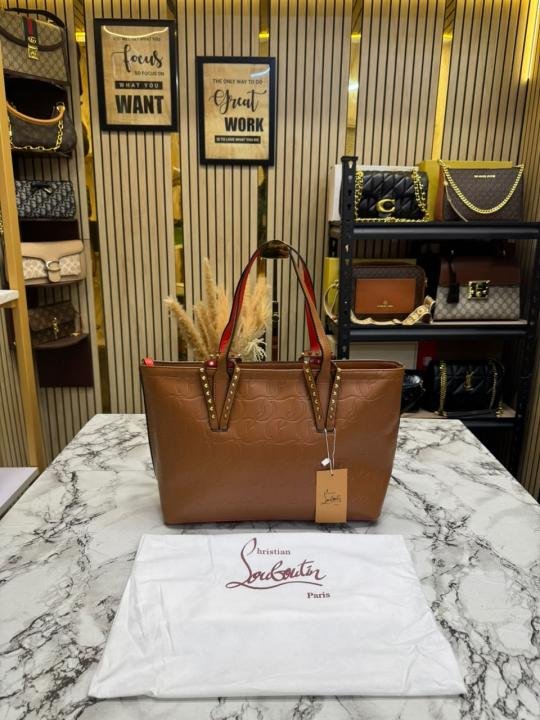 Christian Louboutin Embossed Leather Tote Bag With Pouch Dust Bag - Image 3