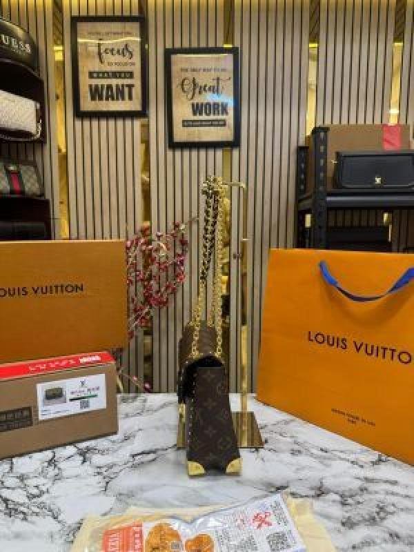 Louis Vuitton Petite Melle Bag With Box And Dust Bag Including Carry Bag - Image 3