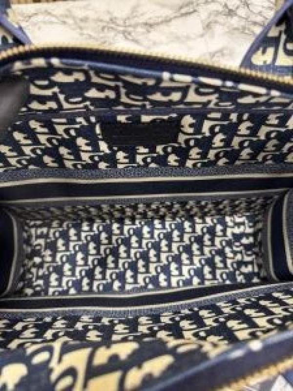 Christian Dior Oblique Tote In Large With Dust Bag - Image 3
