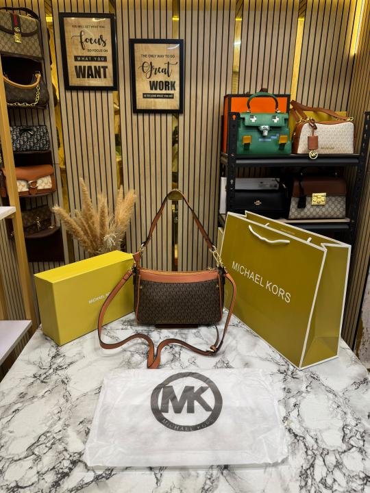 Michael Kors Michael Kor S Jet Set Logo Crossbody Shoulder Bag With Box And Dust Bag - Image 3