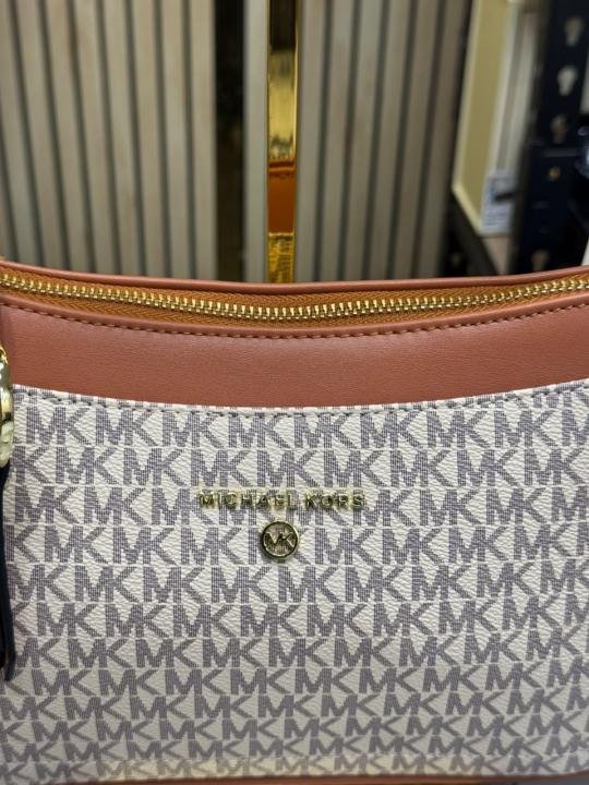 Michael Kors Michael Kor S Jet Set Logo Crossbody Shoulder Bag With Box And Dust Bag - Image 12