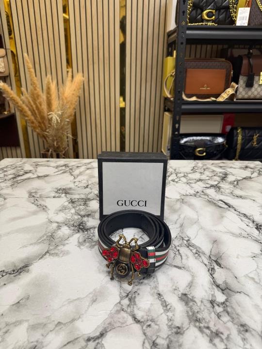 Gucci Bee Red Buckle Stripe Canvas Belt