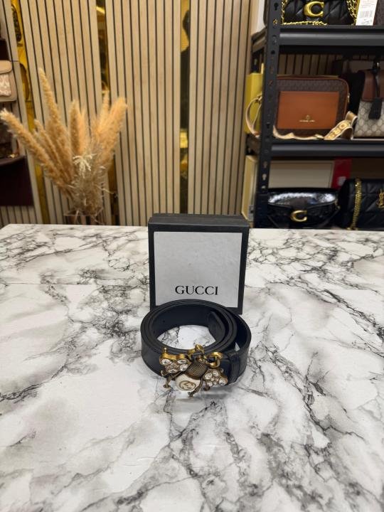 Gucci Queen Bee Buckle Monogram Leather Belt - Image 5