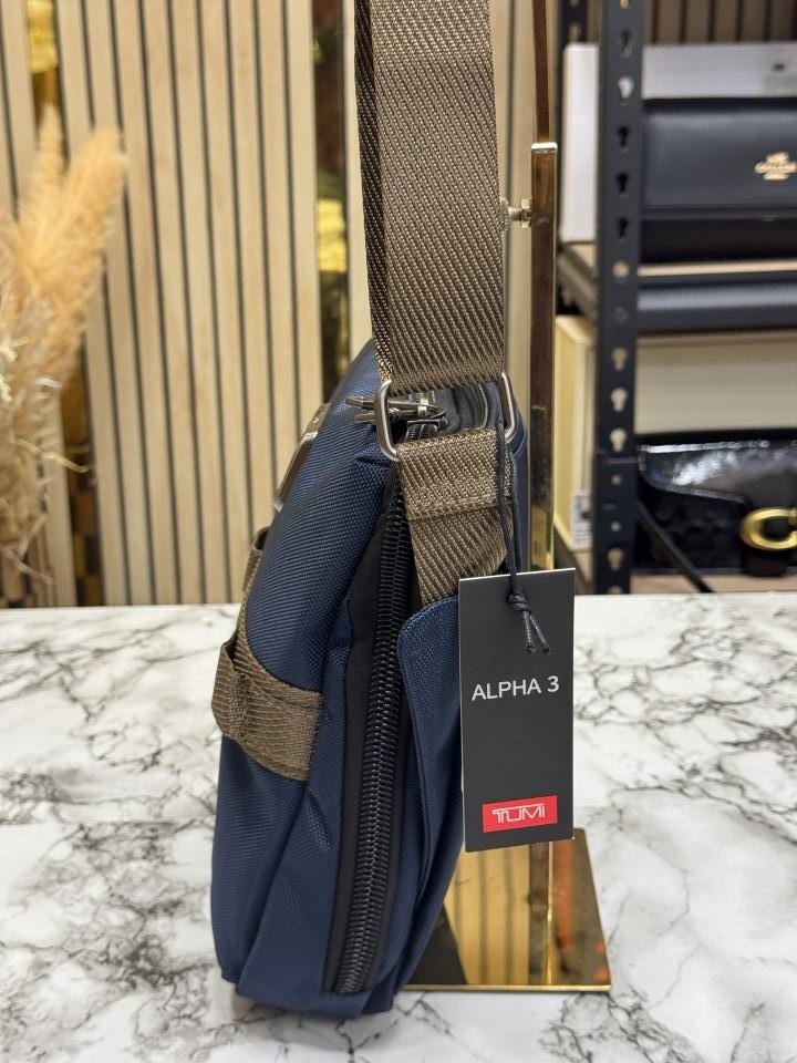 Tumi Alpha Bravo Crossbody Messenger Side Bag - Image 3