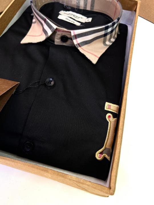Burberry Burberry Black Premium Embroidery Logo Shirt With Brand Box Packing And Carry Bag F2249-bl - Image 5