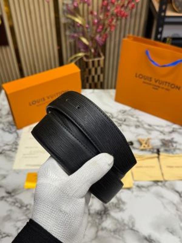 Louis Vuitton Belt Combo Premium Quality With Og Box With Carry Bag - Image 8