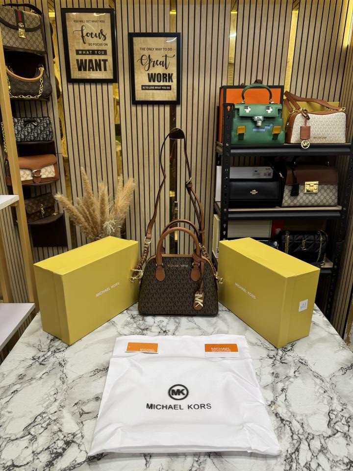 Michael Kors Michae L Korsveronica Medium Dome Logo Shoulder Bag With Box And Dust Bag