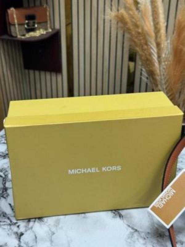 Michael Kors Michae L Kors Jet Set Logo Shoulder Bag With Box And Dust Bag - Image 3