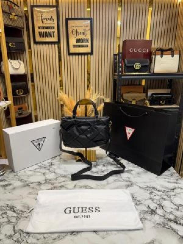 Guess Zaina Textured Structured Handbag With Box And Dust Bag Including Carry Bag - Image 3