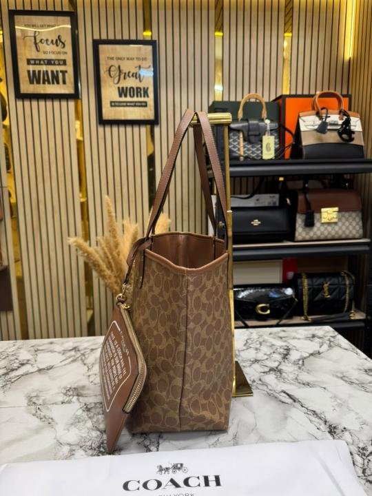 Coach City Tote Signature Canvas Tote Bag Including Pouch And Dust Bag - Image 3