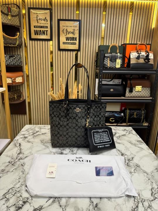 Coach City Tote Signature Canvas Tote Bag Including Pouch And Dust Bag