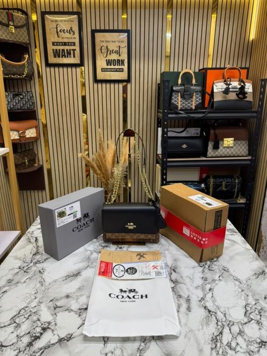 Coach Klare Crossbody Bag With Double Og Box And Dust Bag - Image 3
